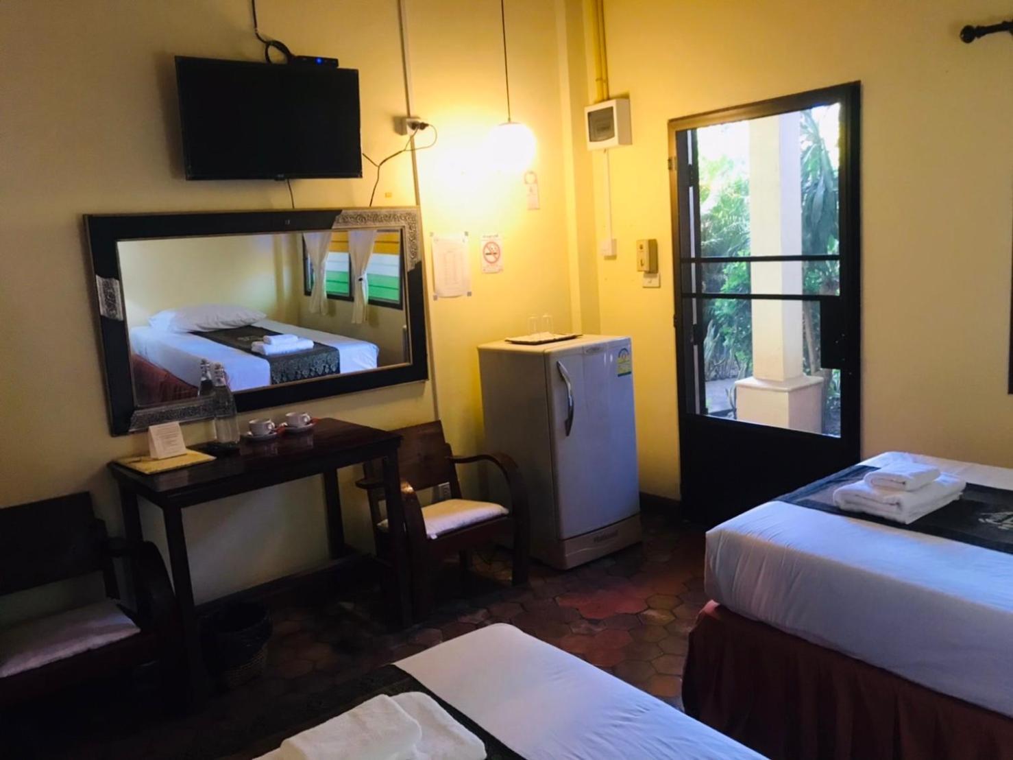 Golden Triangle Palace Hotel Chiang Rai Ngoại thất bức ảnh